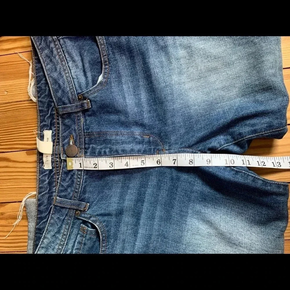 Life in progress distressed Capri size 27 - Picture 4 of 9